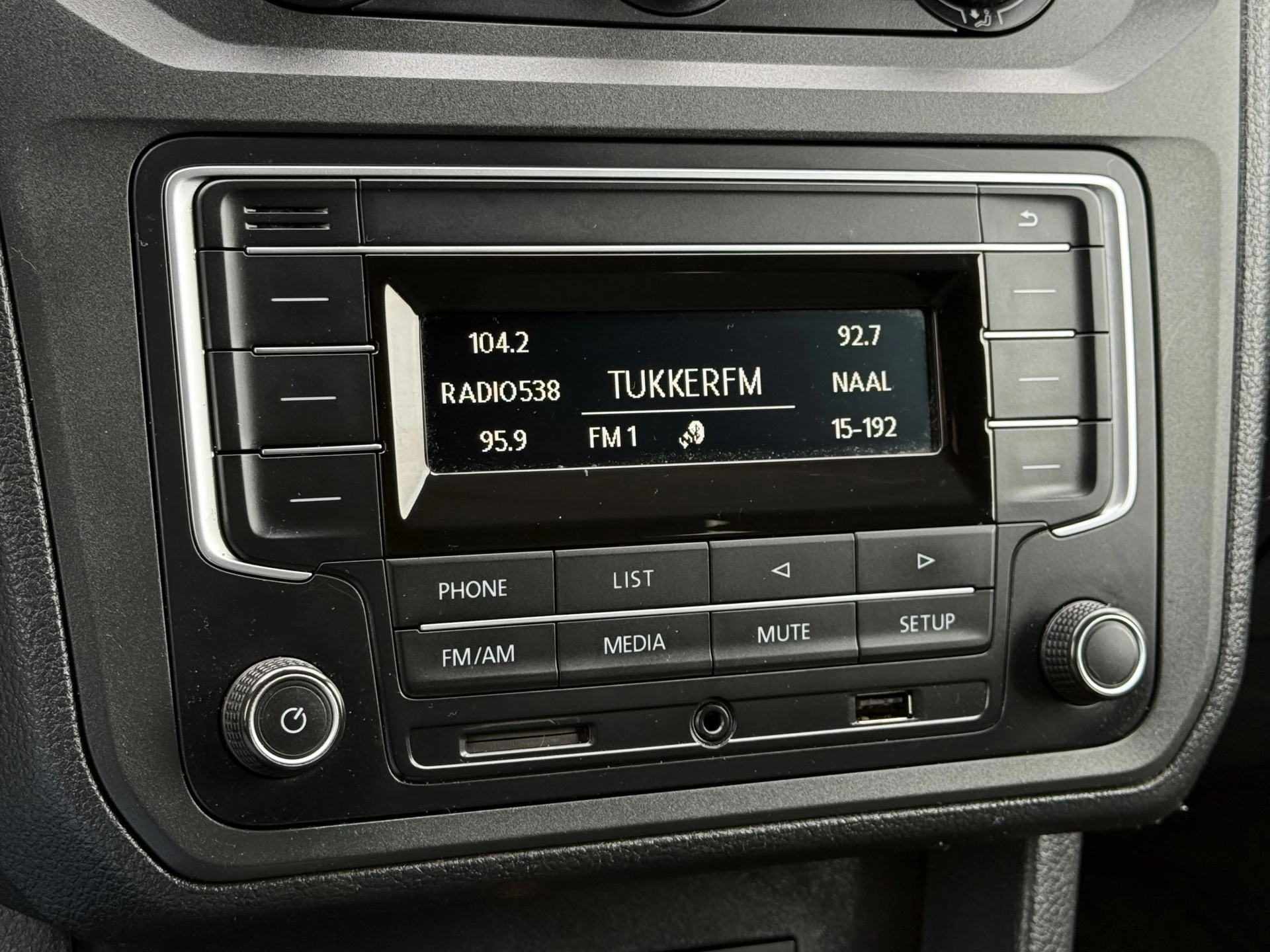 Volkswagen Caddy 2018 - MAXI 2.0 TDI 4-MOTION E6 / L2H1 / MAXI / 4x4 / 1e EIG. / AIRCO / CRUISE / TREKHAAK / INRICHTING 220V zdjęcie 16