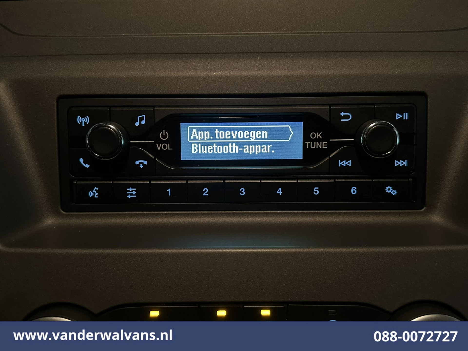Ford Transit 2022 - 2.0 TDCI 130pk Bakwagen Laadklep Euro6 Airco | 1040kg laadvermogen | Cruisecontrol | Verwarmde voorruit image 16