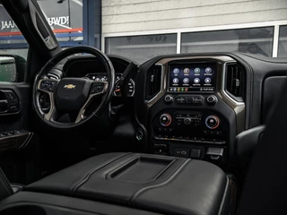 Chevrolet Silverado 2019 - High Country image 16