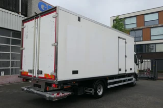 Volvo 240 2013 - FL | Carrier SUPRA 950Mt / Bi-temp | 3 Compartments | 297181Km | 2013 | 12Ton | 6 Cylinder | Dhollandia 1500Kg | Luxembourg Truck afbeelding 2 miniatuur