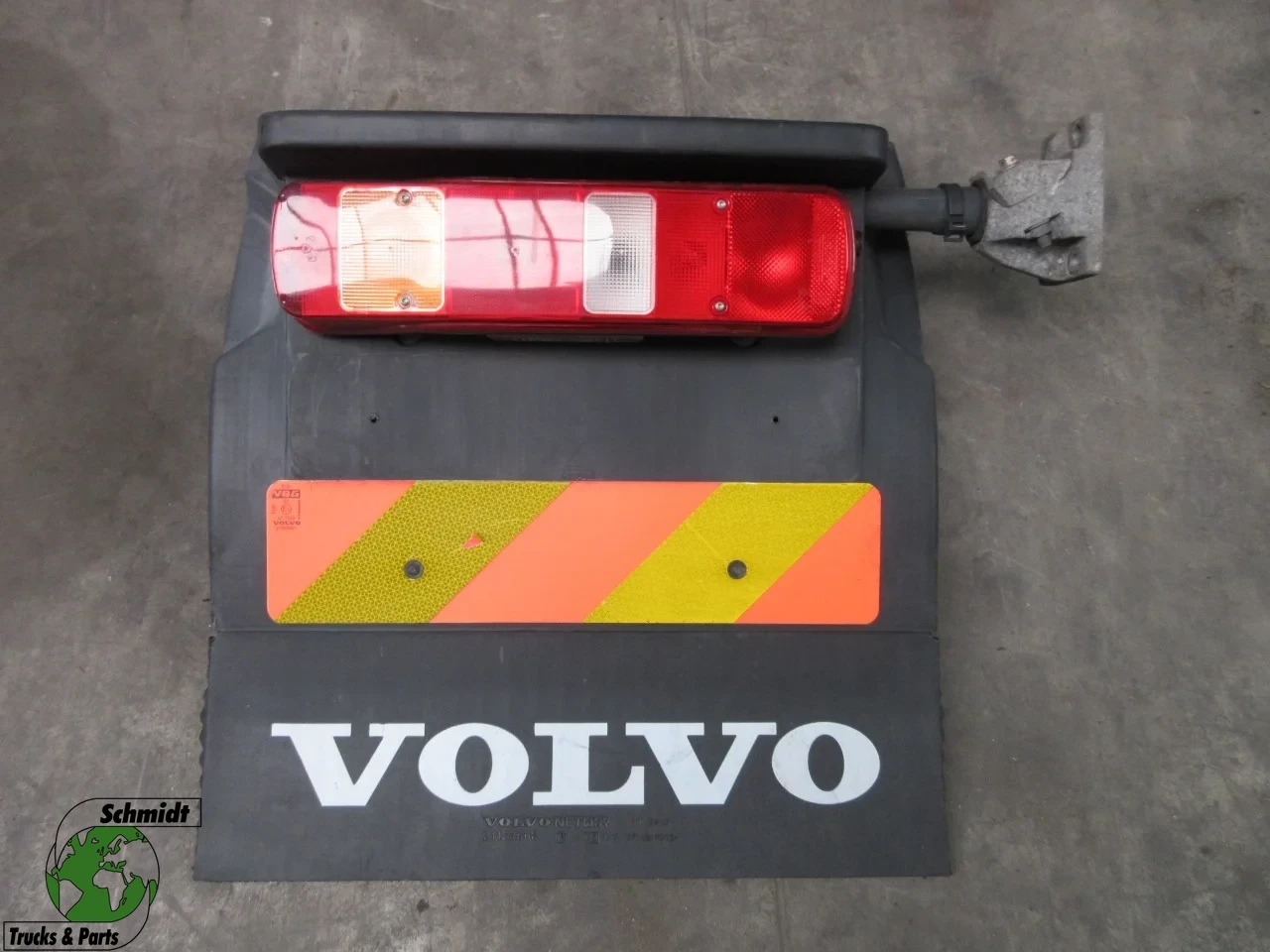 Volvo - 22087691//22087684// SPATBORD SET R+L FH EURO 6 afbeelding 1