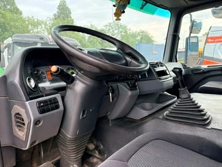 Mercedes-Benz Actros 2005 - 4141 AK 8x8 MEILLER KIPPER (13.000 KG. AXLES / ZF16 MANUAL GEARBOX / FULL STEEL SUSPENSION / REDUCTION AXLES / ETC.) bild 12