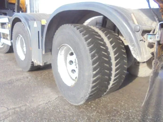 Volvo FM 460 2015 - 8X4 R afbeelding 21
