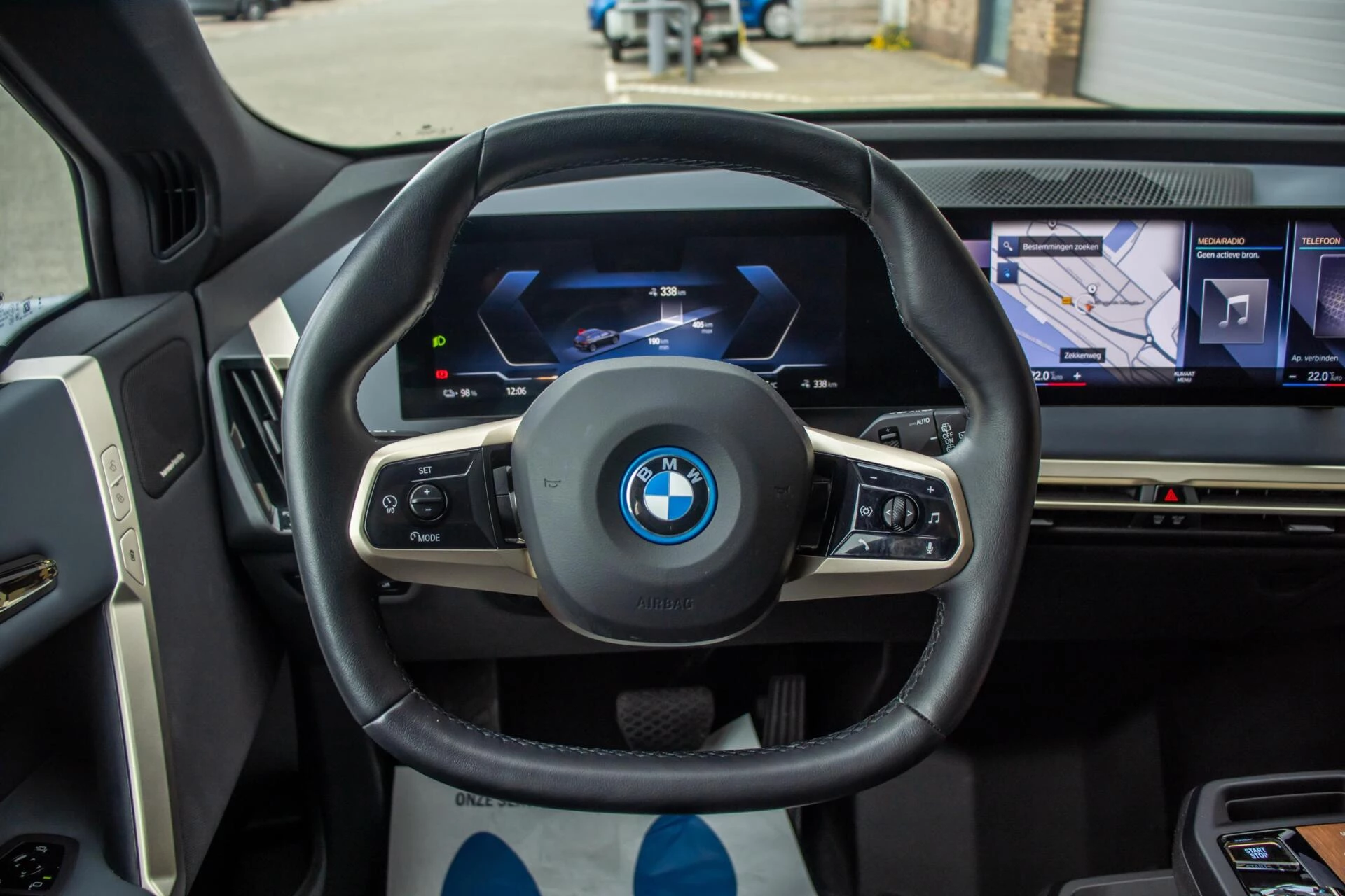 BMW iX 2022 - xDrive40 Sport Edition 77 kWh, BTW, Laser, H&K, Pano image 14