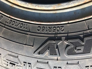 Diverse N/A - TOYO A/T 205R16C bild 4