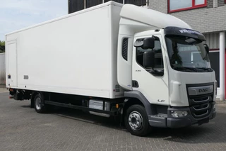 DAF LF 230 2022 - | 12 Ton | Dhollandia 1500Kg | 301770Km | 2022 | Smart Tacho 2 | Rear view camera | Very good tires | Euro6 | TUV/MOT/APK 07-2026 | Belgium Truck te koop