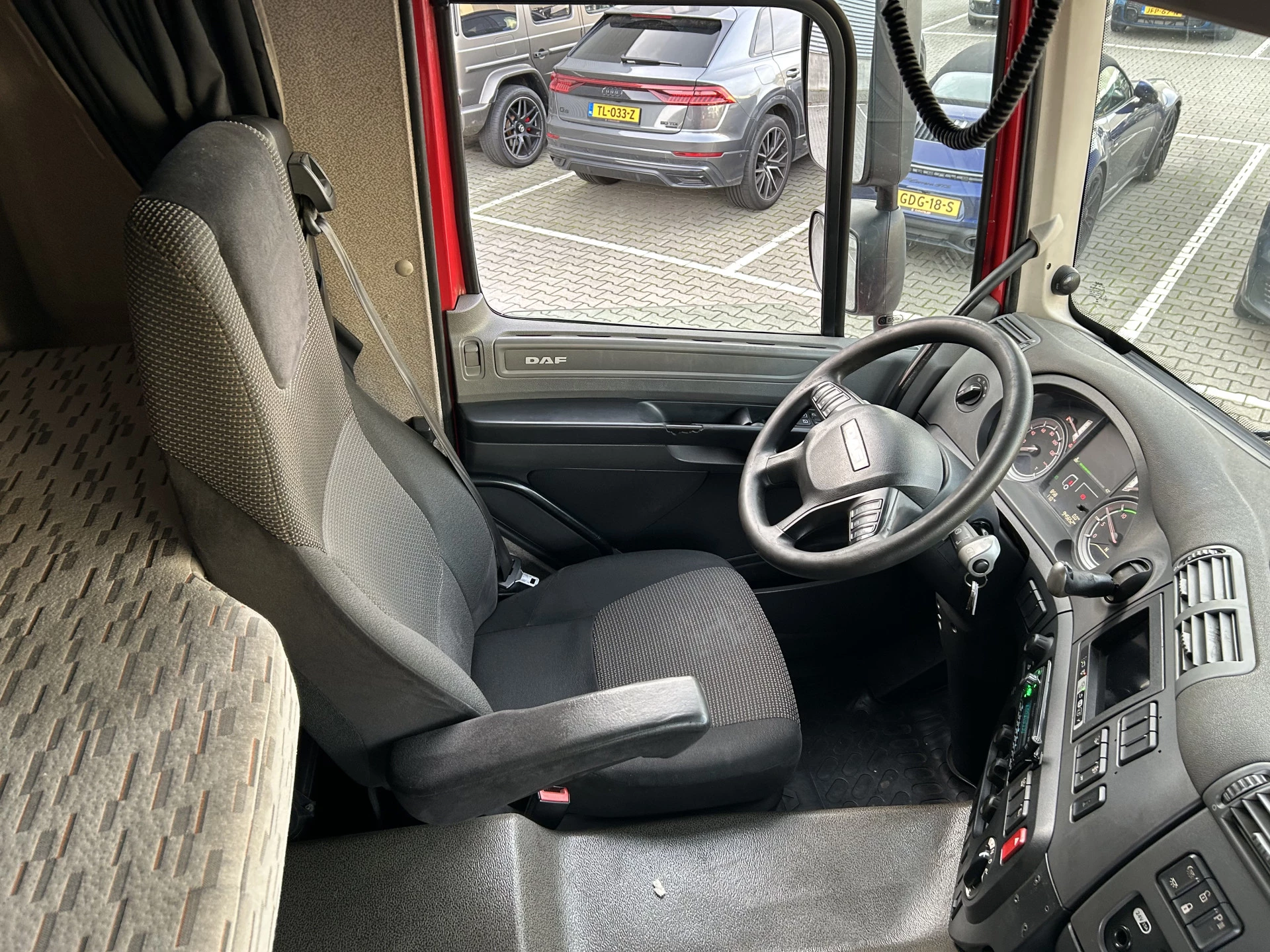 DAF 400 2014 - CF FT Space Cab / 945 dkm obrázek 3