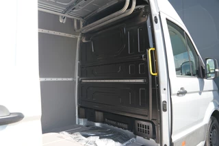 Volkswagen Crafter 2024 - 35 2.0 TDI L4H3 140pk Automaat - ACC - LED - Geveerde Stoel - Carplay - Camera - Betimmering - Rijklaar obrazek 13