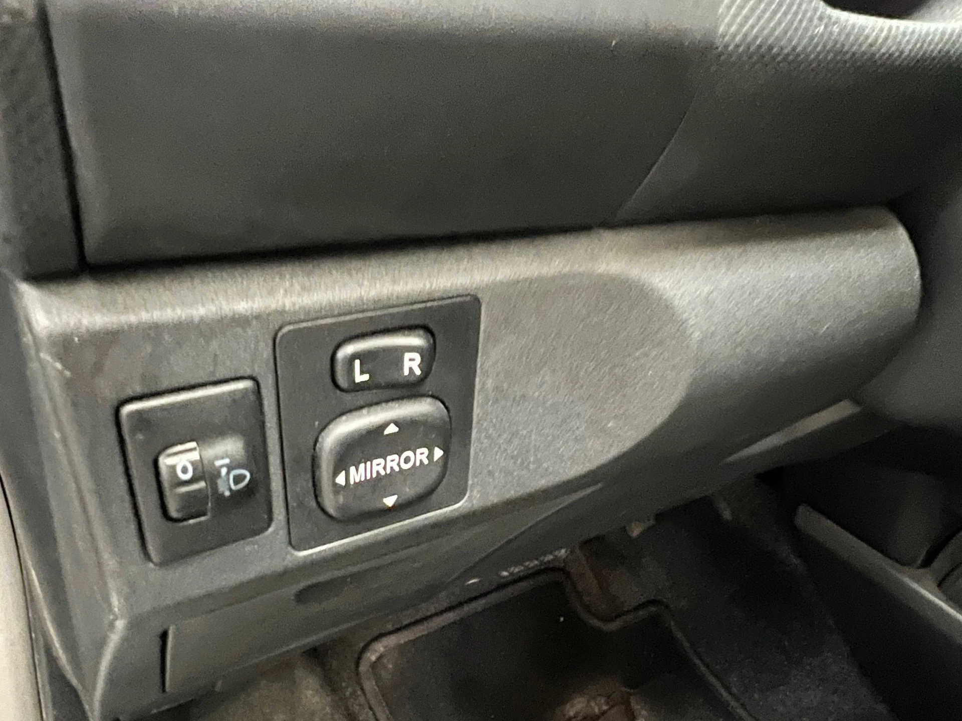 Toyota Yaris 2009 - 1.3 VVTi Aspiration 2e Eigenaar - NAP - Automaat afbeelding 23