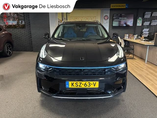Lynk & Co 01 2022 - 1.5 TGDI Luxury PHEV / Automaat / 360camera / Leder/ Carplay / Panorama-dak afbeelding 2 miniatuur