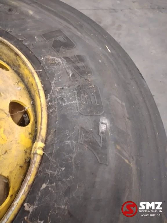 Bridgestone - Occ vrachtwagenband Bridgestone 12R22.5 zdjęcie 5