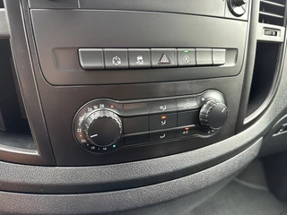 Mercedes-Benz Vito 2019 - 114 CDI 136 PK E6 AUTOMAAT / L2H1 / 1e EIG. / TREKHAAK / CAMERA / 2x SCHUIFDEUR / CRUISE / AIRCO obrazek 16