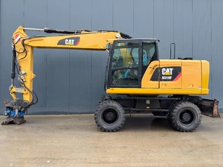 Cat N/A 2015 - M318F image 2