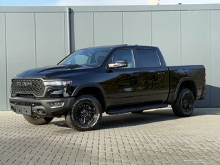Dodge Ram 1500 2024 - 3.0 420 PK REBEL PREMIUM / LUCHTVERING / 2025 MODEL / INCL PRINS LPG! / PANO / 360 CAMERA / TREKHAAK / 3500 KG AHG / NIGHT EDITION image 2