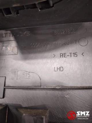 Renault N/A - Occ interieurconsole Renault immagine 3