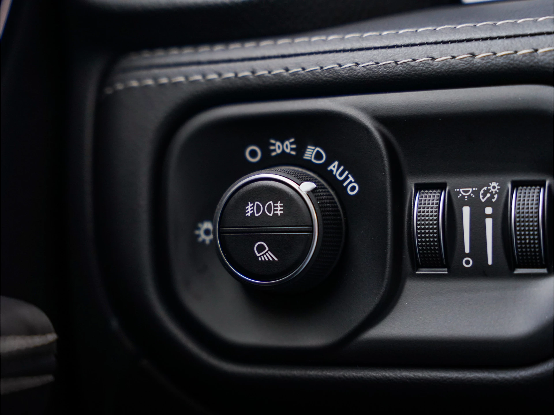 Dodge Ram 1500 2024 - 5.7 V8 4x4 Crew Cab Limited Night afbeelding 19
