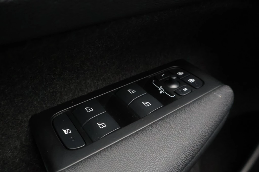 Volvo XC40 2022 - 1.5 T3 Automaat INSCRIPTION / Leder / Trekhaak 1600 KG afbeelding 25