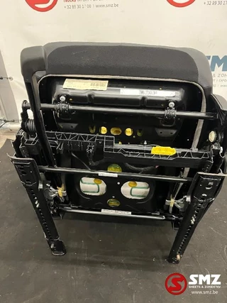 Mercedes-Benz N/A - Occ set interieur met zetels W204 Mercedes bild 7