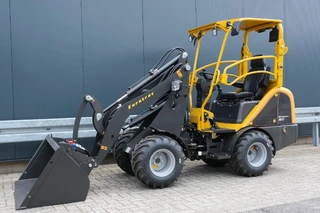 Eurotrac 2026 - W11 | 2026 | Giant snelwissel | Radlader hoflader te koop
