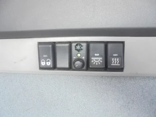 Volvo FH 2012 - 420 6X2 NL TRUCK image 18
