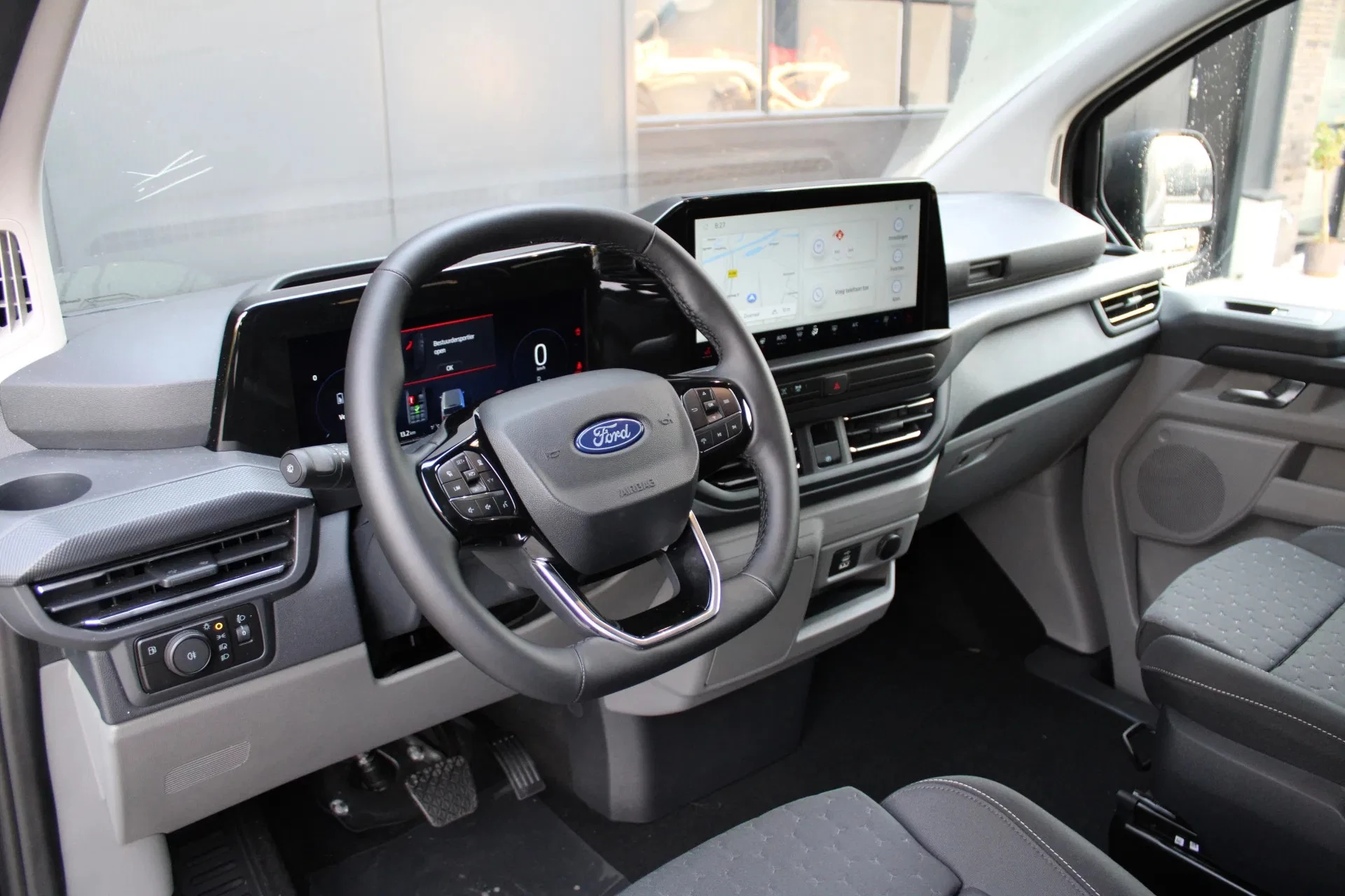 Ford Transit Custom 2025 - 320L 2.5 PHEV 233PK L2H1 Limited 8 Persoons PHEV Automaat imagen 30