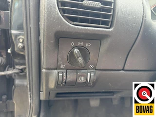 Opel Corsa 2003 - 1.4-16V Cosmo APK tot 04-2027 image 20