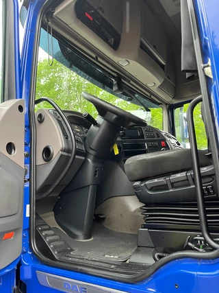 DAF XF480 2018 - SuperSpaceCab 4X2 *Volumen-SZM*verst. Sattelplatte*Dachklima*Volluft* obrazek 26