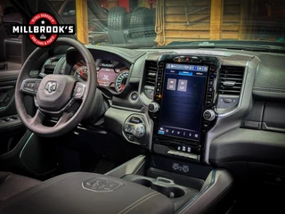 Dodge Ram 1500 2024 - Laramie Sport изображение 18