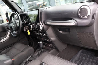 Jeep Wrangler 2011 - 3.8i V6 4x4 JK 2 drs / Automaat / Hardtop / Trekhaak image 30