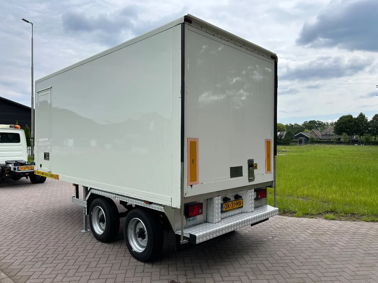 VAN 2008 - Be oplegger gesloten 8.4 ton stuur as afbeelding 6