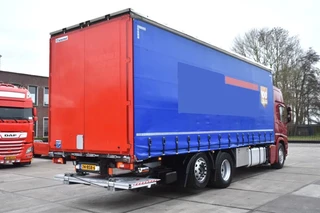 Scania P 2021 - P280 NGS 6X2*4 - NEW TACHO - SLIDING CURTAINS/ROOF - 251 TKM - WHEELBASE: 515 CM - DHOLLANDIA - TOP CONDITION - obrazek 3