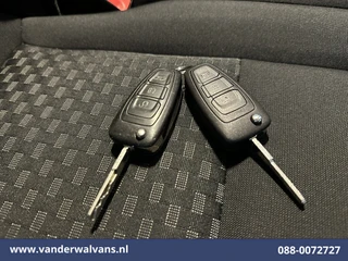 Ford Transit Custom 2022 - 2.0 TDCI L2H1 Euro6 Airco | Camera | Navigatie | Apple Carplay | Cruisecontrol | LED image 21