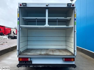 Mercedes-Benz N/A 2006 - Vario 815 D Promotional Truck, Manual transmission image 15