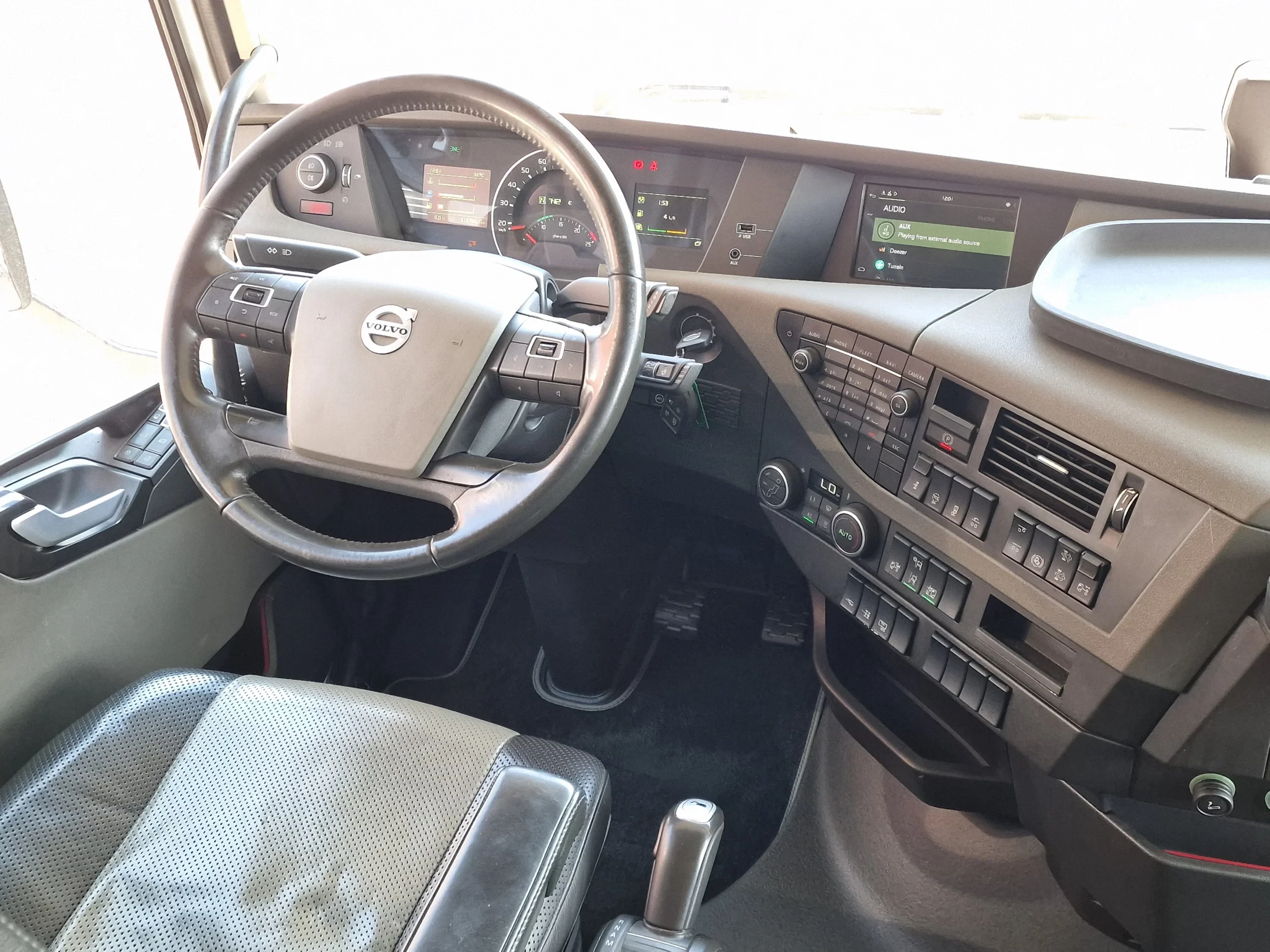 Volvo FH 2019 - 13.500 Globetrotter 6x2 - Retarder - Full air - 3.20 WB - Low KM - Bild 11