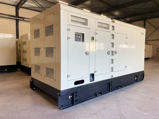 Cummins 2026 - KTAA19-G6A - 700 kVA Generator - DPX-19848 image 2 thumbnail