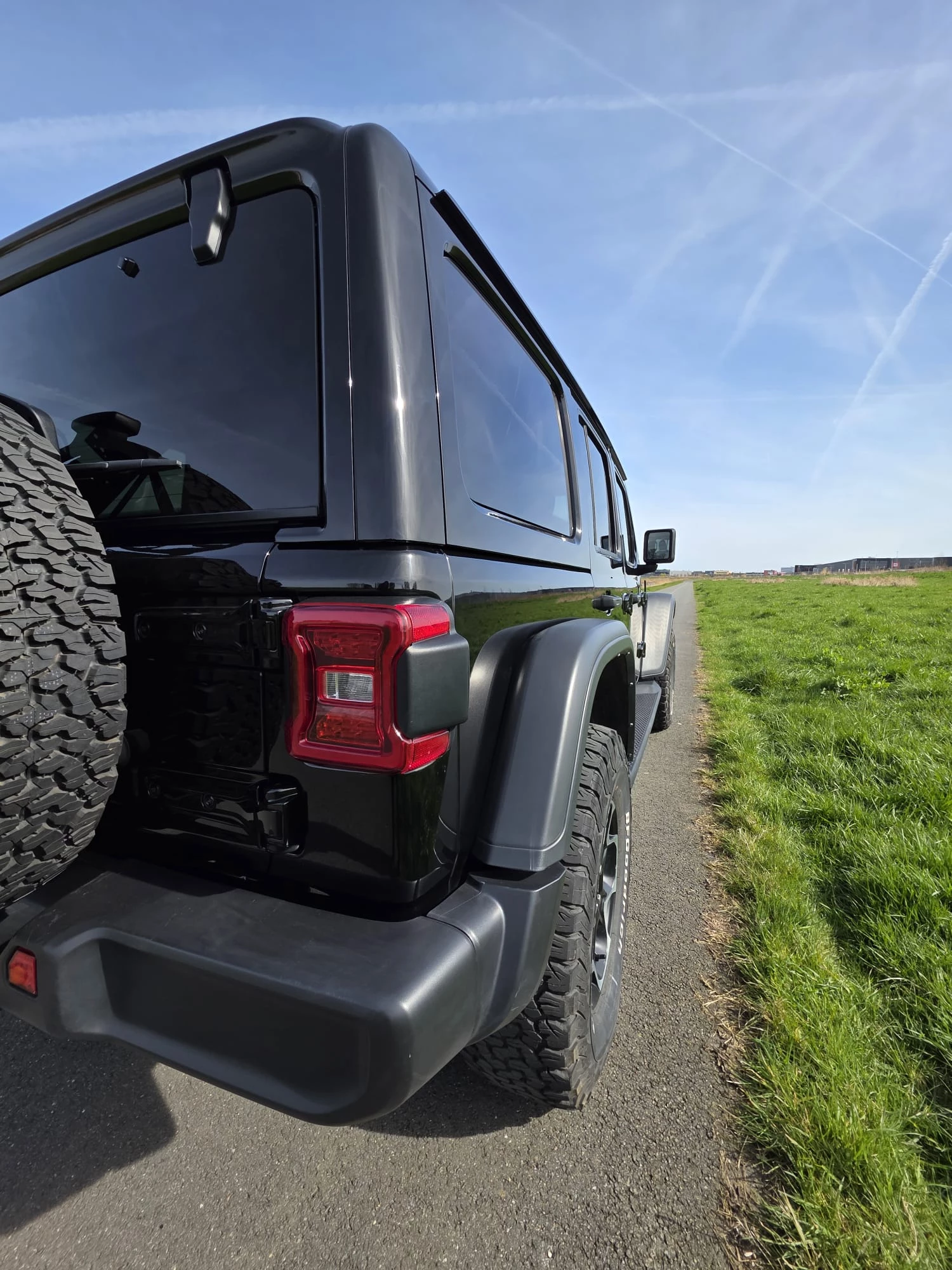 Jeep Wrangler 2022 - 4XE Rubicon - Cabrio/Hardtop - 4x4 - Hybride - 21.836 km - WARN - Alpine afbeelding 13
