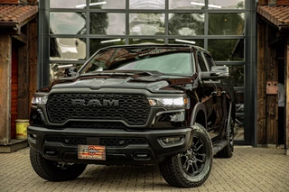 Dodge Ram 1500 2024 - Dodge Rebel Night Hurricane obrazek 2