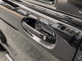 Mercedes-Benz V-Class 2024 - 300d Extra Lang Avantgarde Dubbele Cabine image 45
