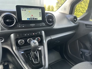 Mercedes-Benz Citan 2023 - 110 CDI AUTOMAAT / ** 14.078 KM ** / CAMERA / TREKHAAK / CRUISE / AIRCO / CARPLAY bild 12