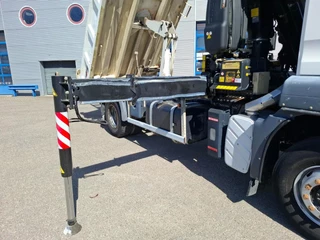 MAN TGS 2014 - 18.360 / FASSI F135 REMOTED CRANE / TIPPER / BIG AXLE / FULL-STEEL / DRUM BRAKES / 211690 KM / AIRCO / FRIDGE / AUTOMATIC / EURO-5 / 2014 obrazek 18