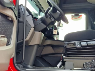 Scania S 2025 - S460 Highline 4x2 - Lowdeck - New - Retarder - Night clima - 2x tank - Led - Full spoiler bild 9