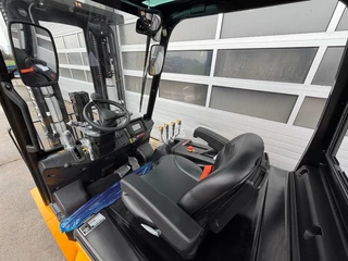 Hyundai N/A 2025 - 35BE-X elektrische heftruck 3-delige 4700mm mast t bild 4
