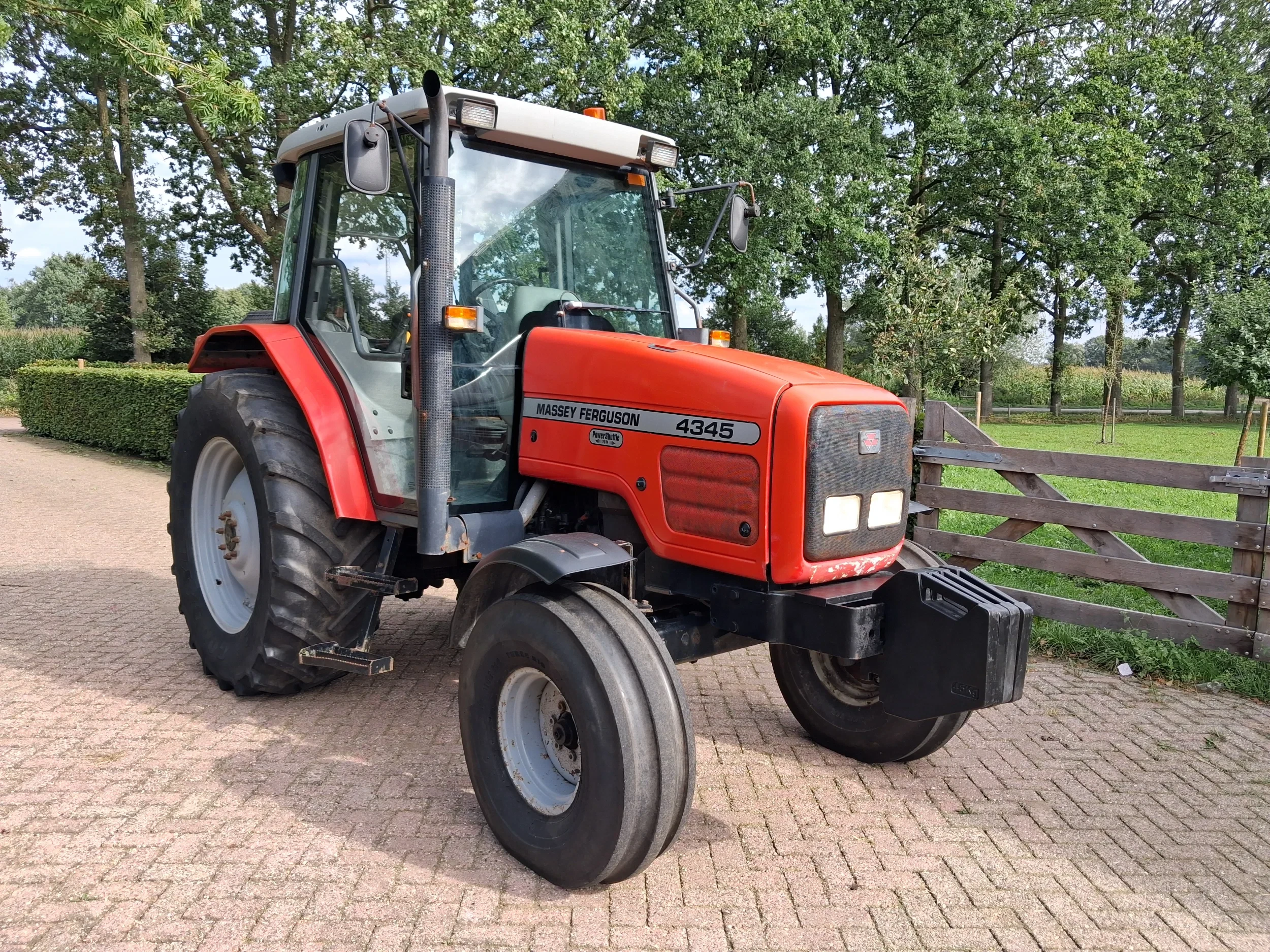 Massey Ferguson 4345 2002 - 40km 5040uur afbeelding 1