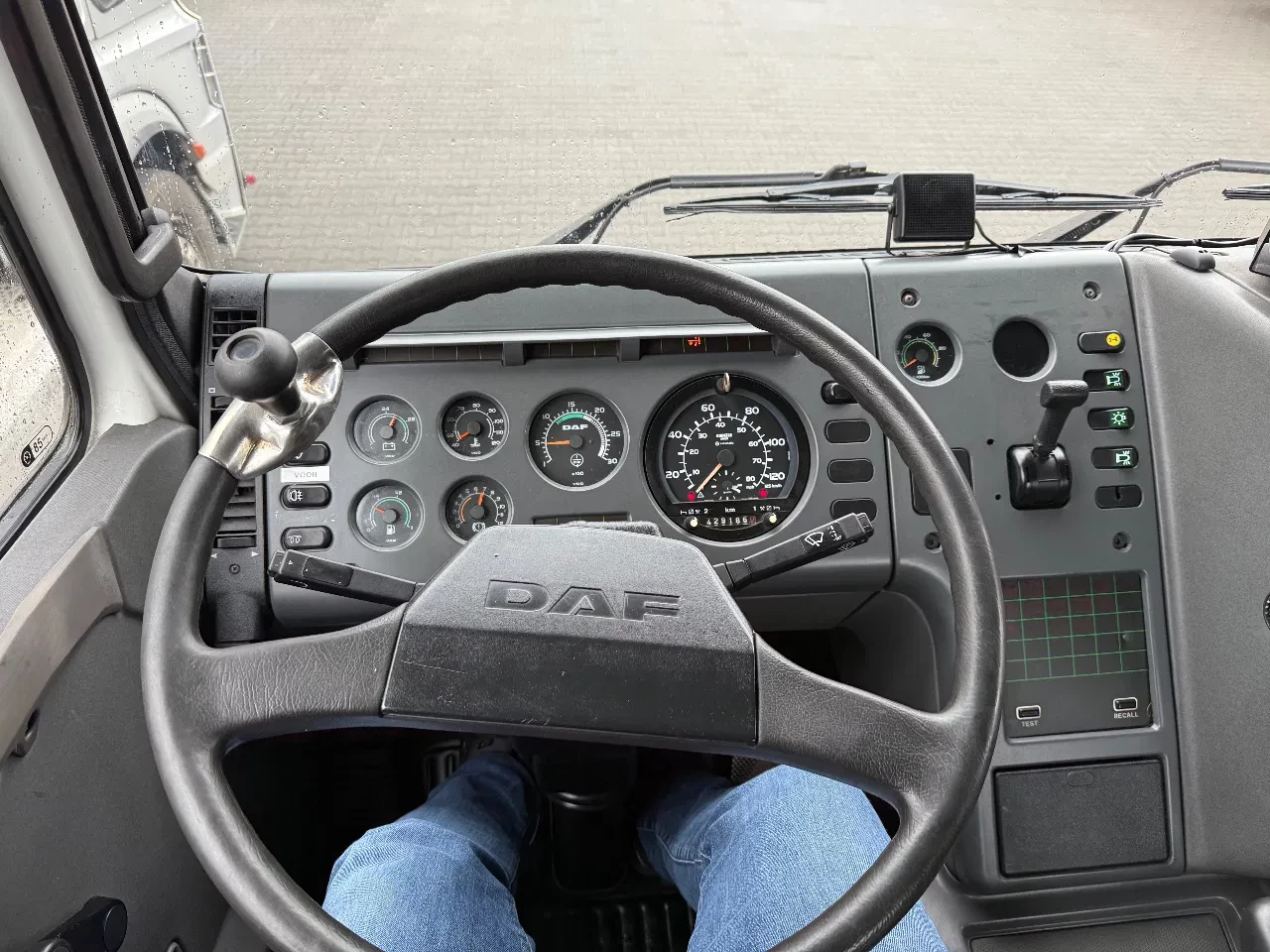 DAF 95 1991 - 330 ATI / Origineel Nederlandse geleverde vrachtwagen Bild 10
