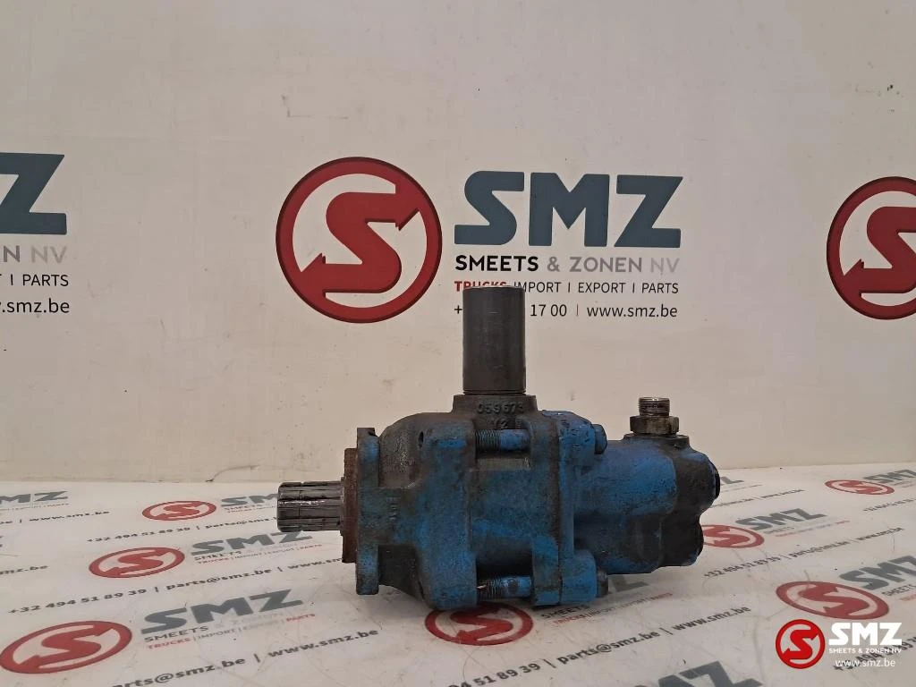 Diversen 2005 - Occ hydraulische pomp PA40 0511 520G Rene Leduc afbeelding 1