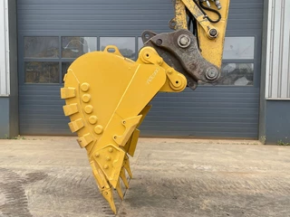 Caterpillar 330FLN 2017 - N/A obrazek 8