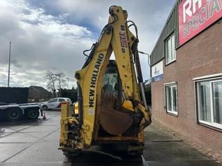New Holland N/A 2011 - LB115B, CE, 240 MM MULTI PURPOSE LOADER BUCKET, 800 MM BACHOE DIGGING BUCKET, FLIP OVER FORKS, AIR CONDITIONER afbeelding 9