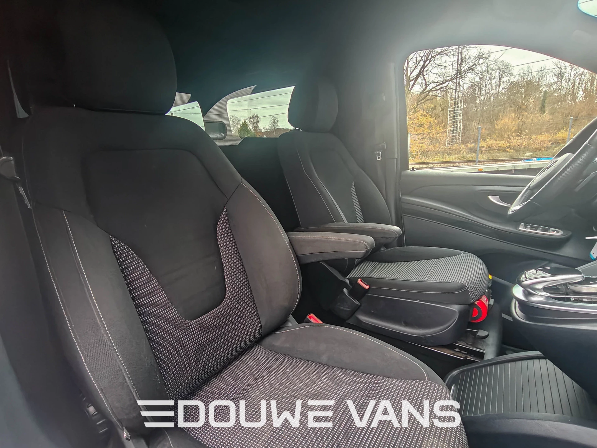 Mercedes-Benz V-Class 2019 - V220 L2 Edition Trekhaak LED Enkel Cabine Bild 14