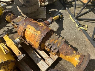 Cat N/A - 950 G front axel image 3