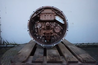 ZF N/A 2015 - 12AS2130DD TGS 81.32004-6396 imagem 2